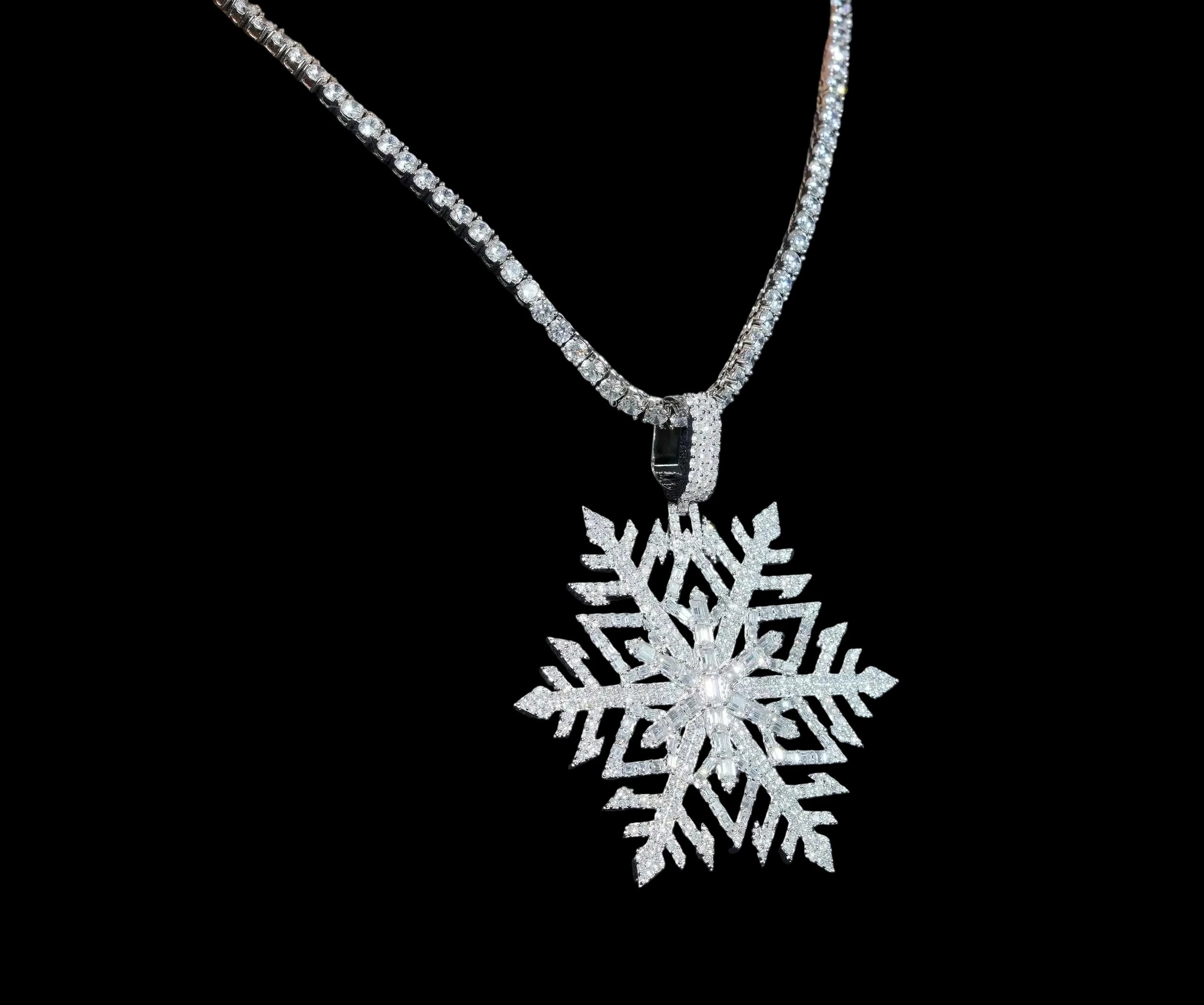 Unisex Iced Out Snowflake Pendant 925 Sterling Silver VVS Moissanite BP4953