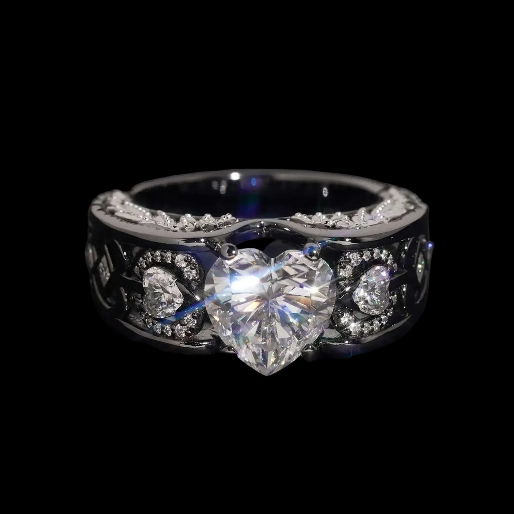 Unisex Iced Out 925 Sterling Silver Heart Cut VVS Moissanite Eternity Ring