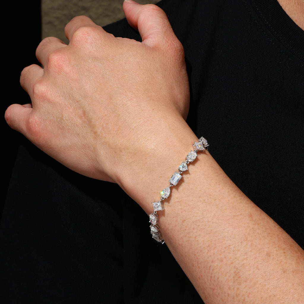 Unisex 8mm Heart Cut VVS Moissanite Tennis Bracelet 925 Sterling Silver