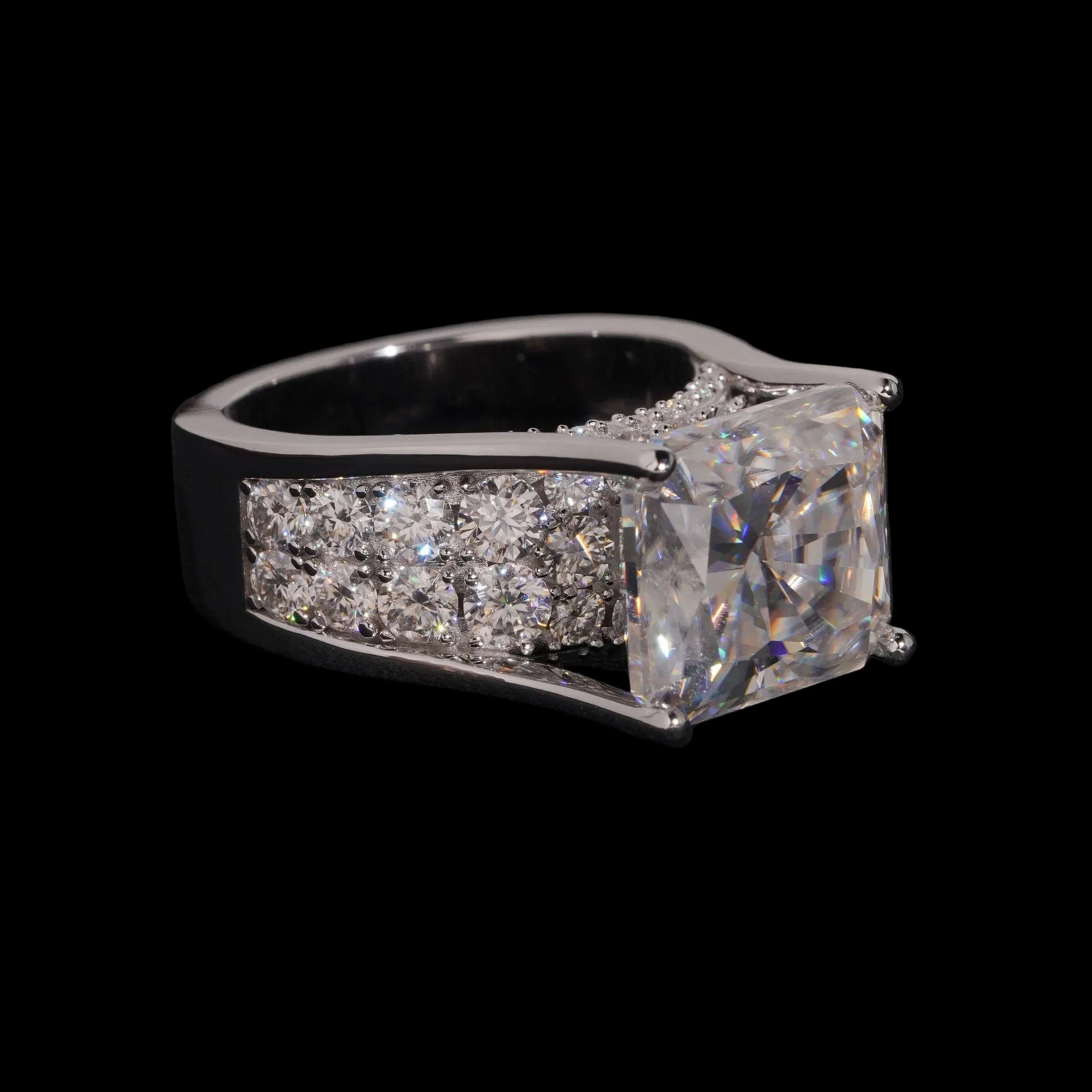 Unisex Iced Out 925 Sterling Silver VVS Moissanite Radiant Cut Hip Hop Ring