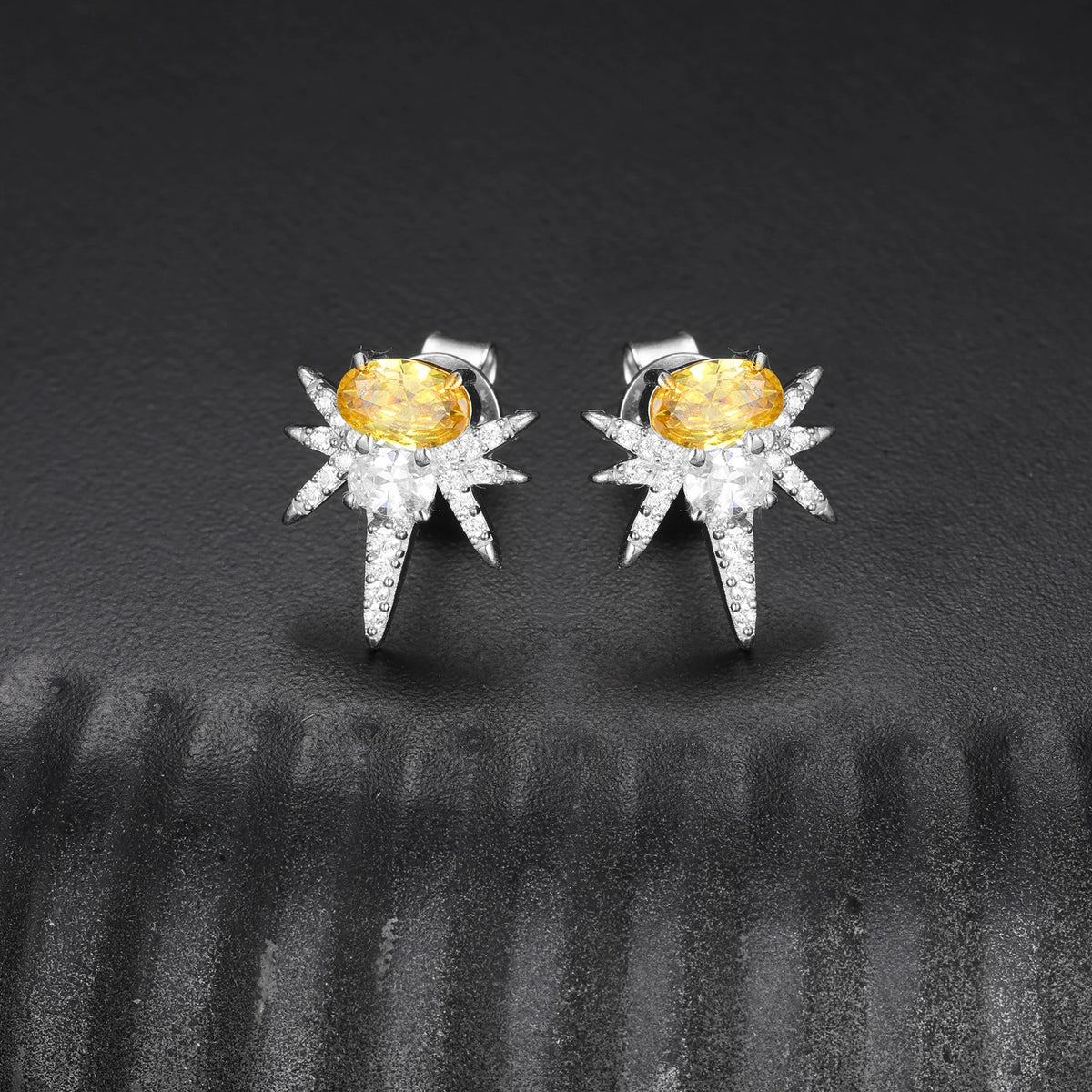 Men's Oval Cut VVS Moissanite Colorful CZ Diamond Iced Out Bee-sting Stud Earrings 925 Sterling Silver