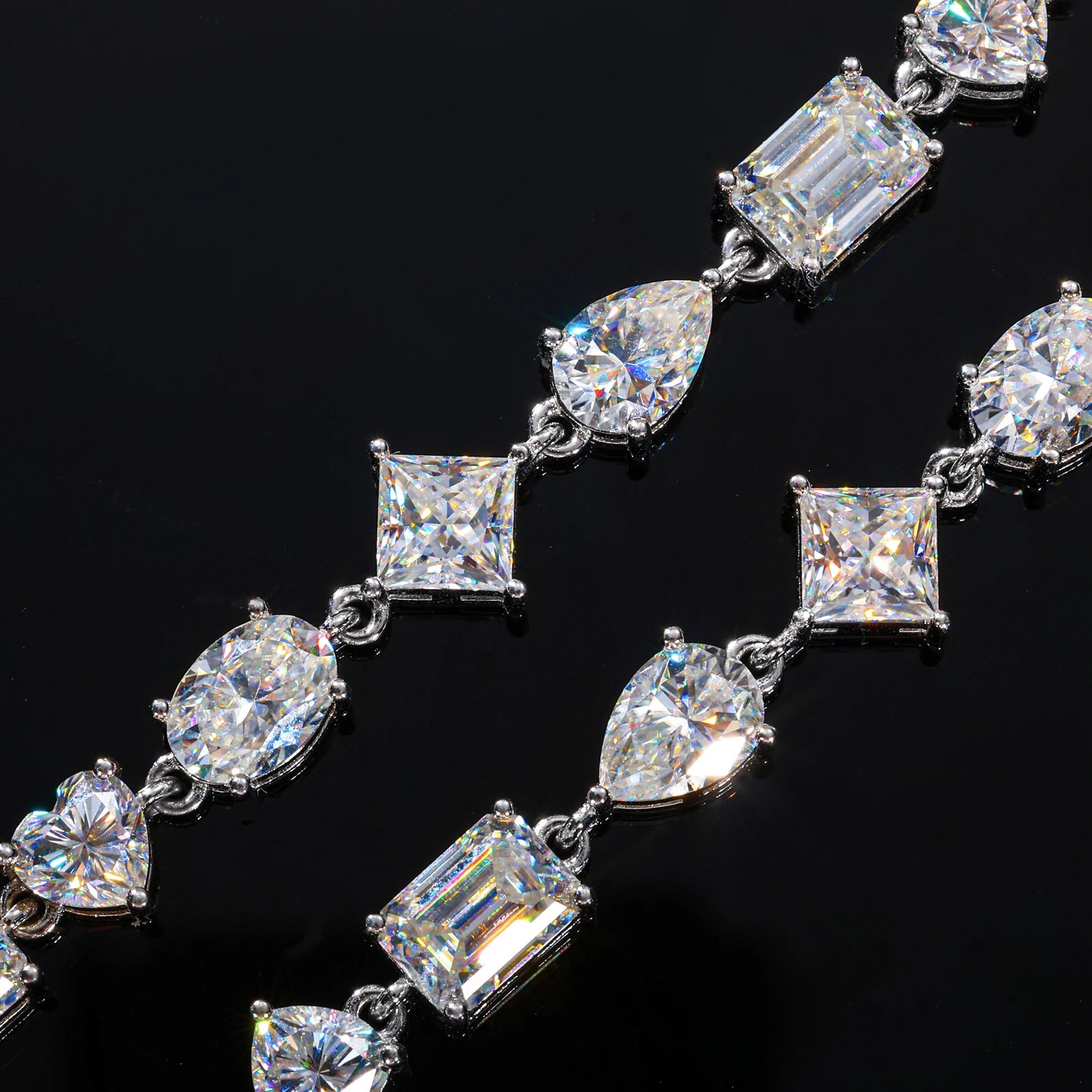 Unisex 8mm Heart Cut VVS Moissanite Tennis Bracelet 925 Sterling Silver