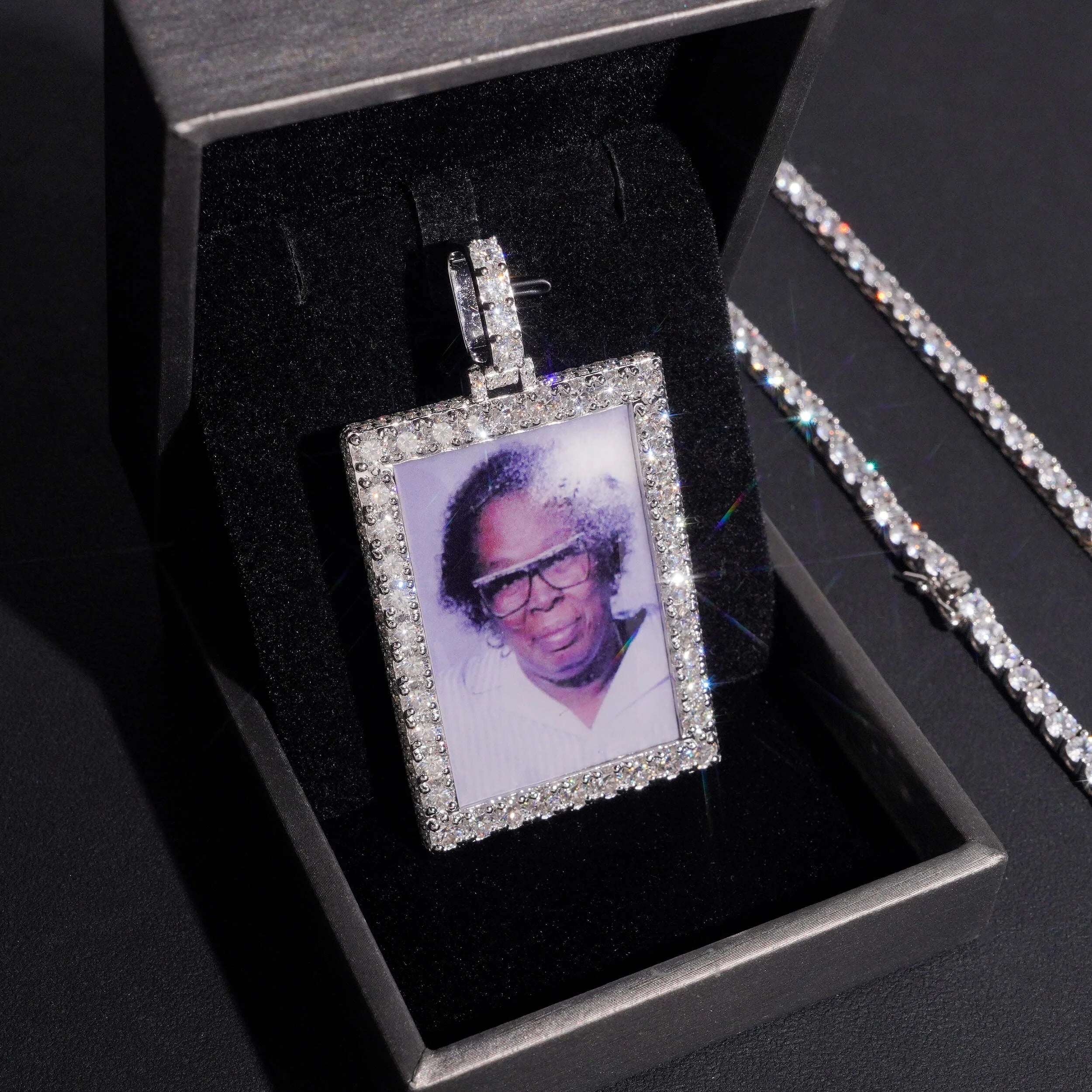 Unisex Custom Picture Memorial Iced Pendant 925 Sterling Silver VVS Moissanite