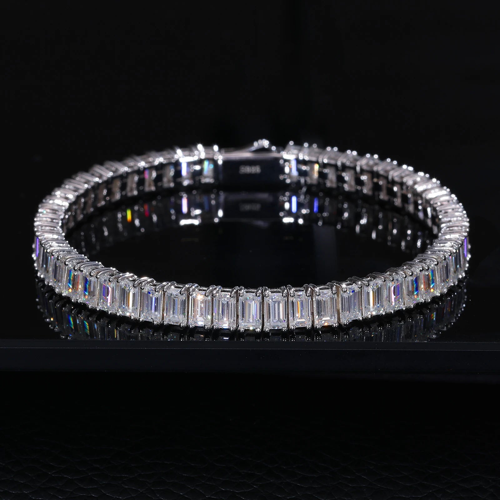 Unisex Iced Out 925 Sterling Silver VVS Moissanite Emerald Cut Tennis Bracelet 5mm