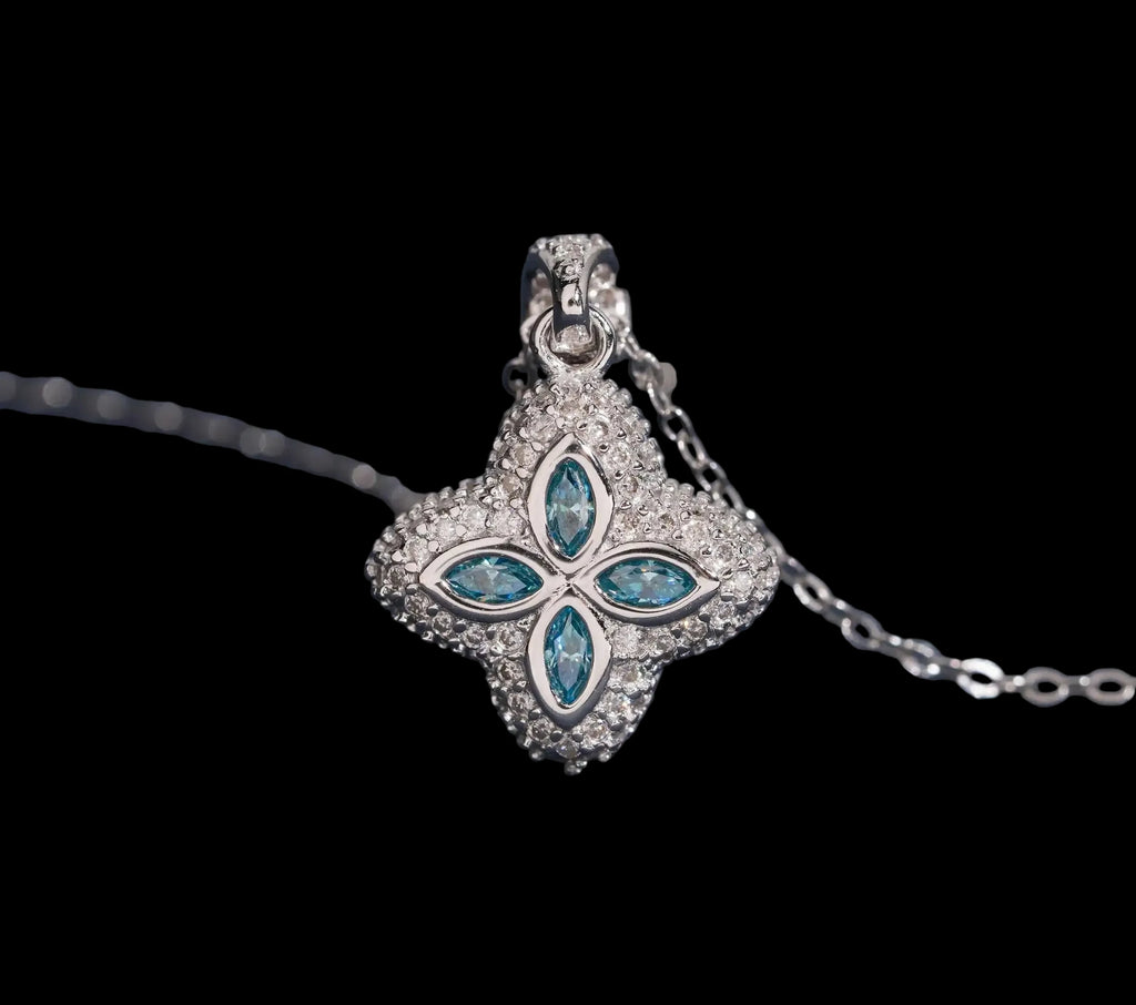 Unisex Iced Out Clover Pendant 925 Sterling Silver VVS Moissanite P7766