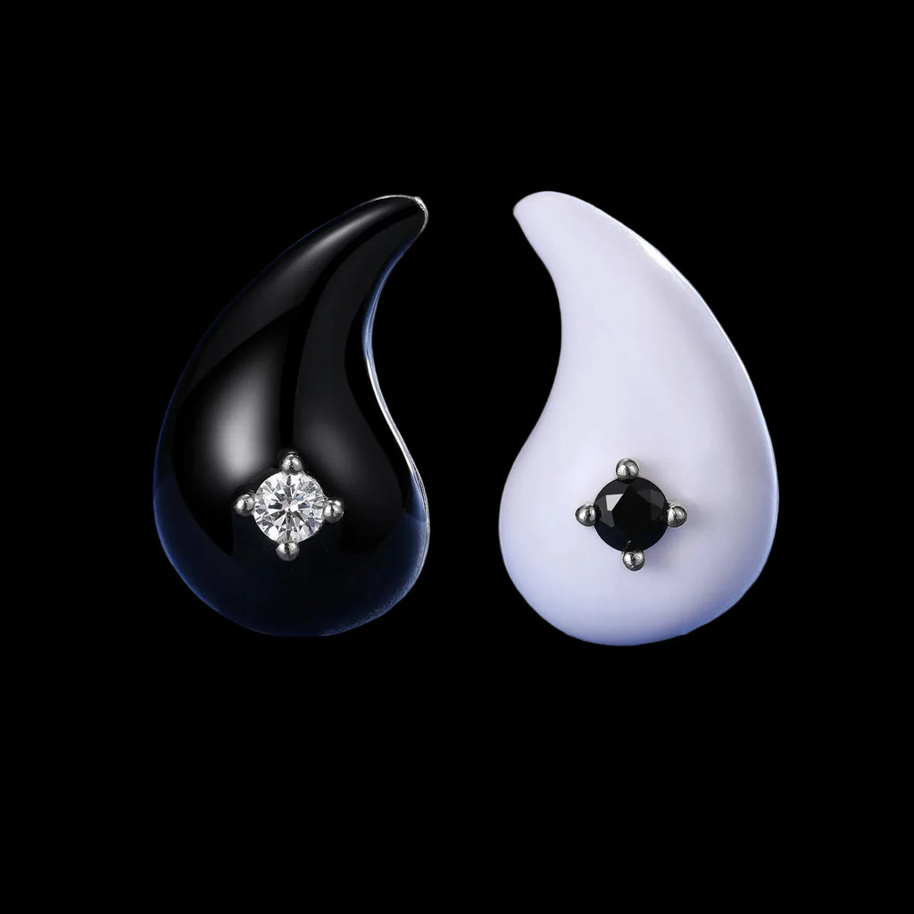 Unisex Teardrop Moissanite Stud Earrings 925 Sterling Silver