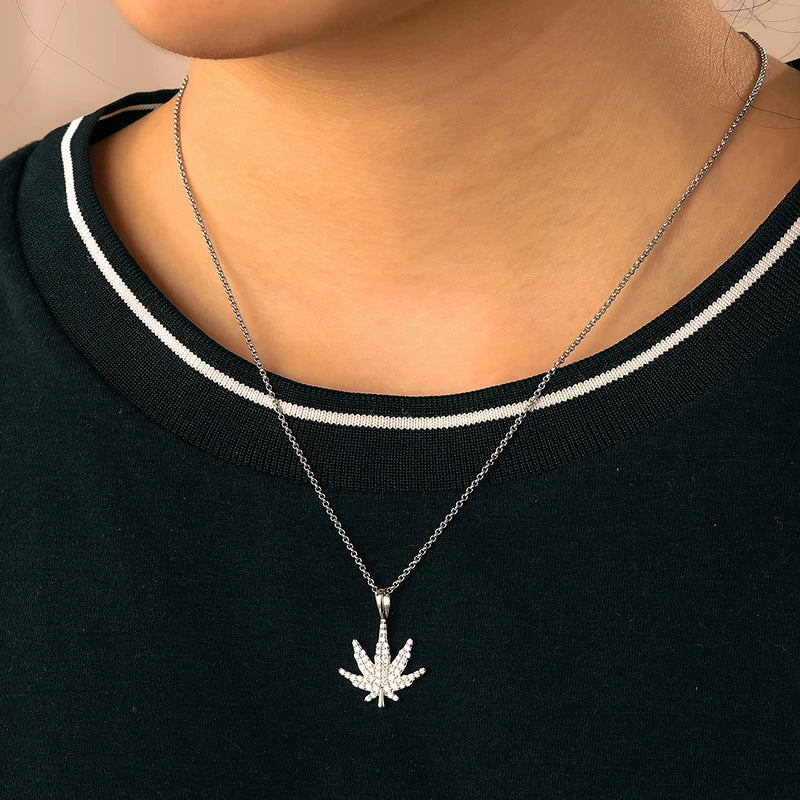 Unisex Iced Out Maple Leaf Pendant 925 Sterling Silver VVS Moissanite TQP0026