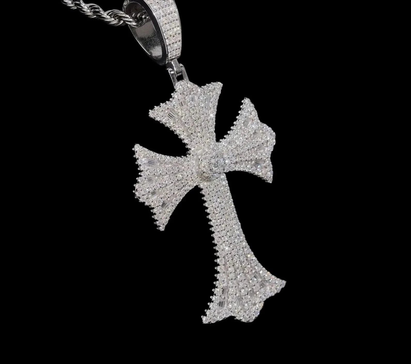 Unisex 925 Sterling Silver Moissanite Cross Iced Out Pendant YP0620
