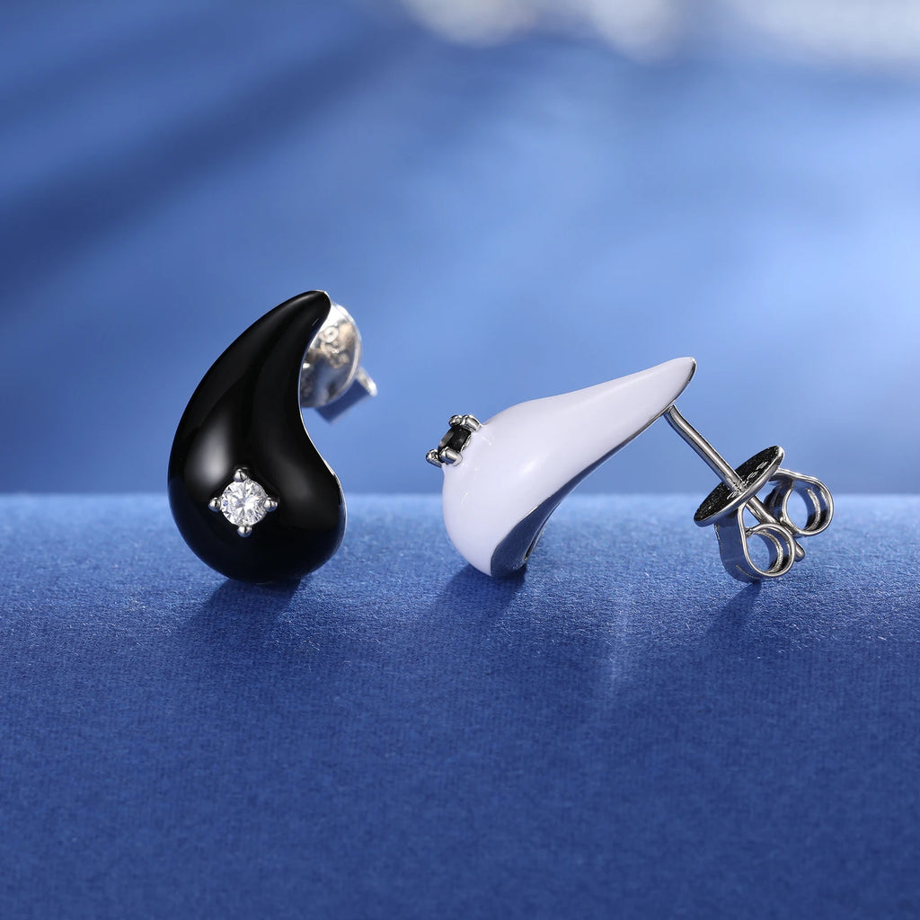 Unisex Teardrop Moissanite Stud Earrings 925 Sterling Silver