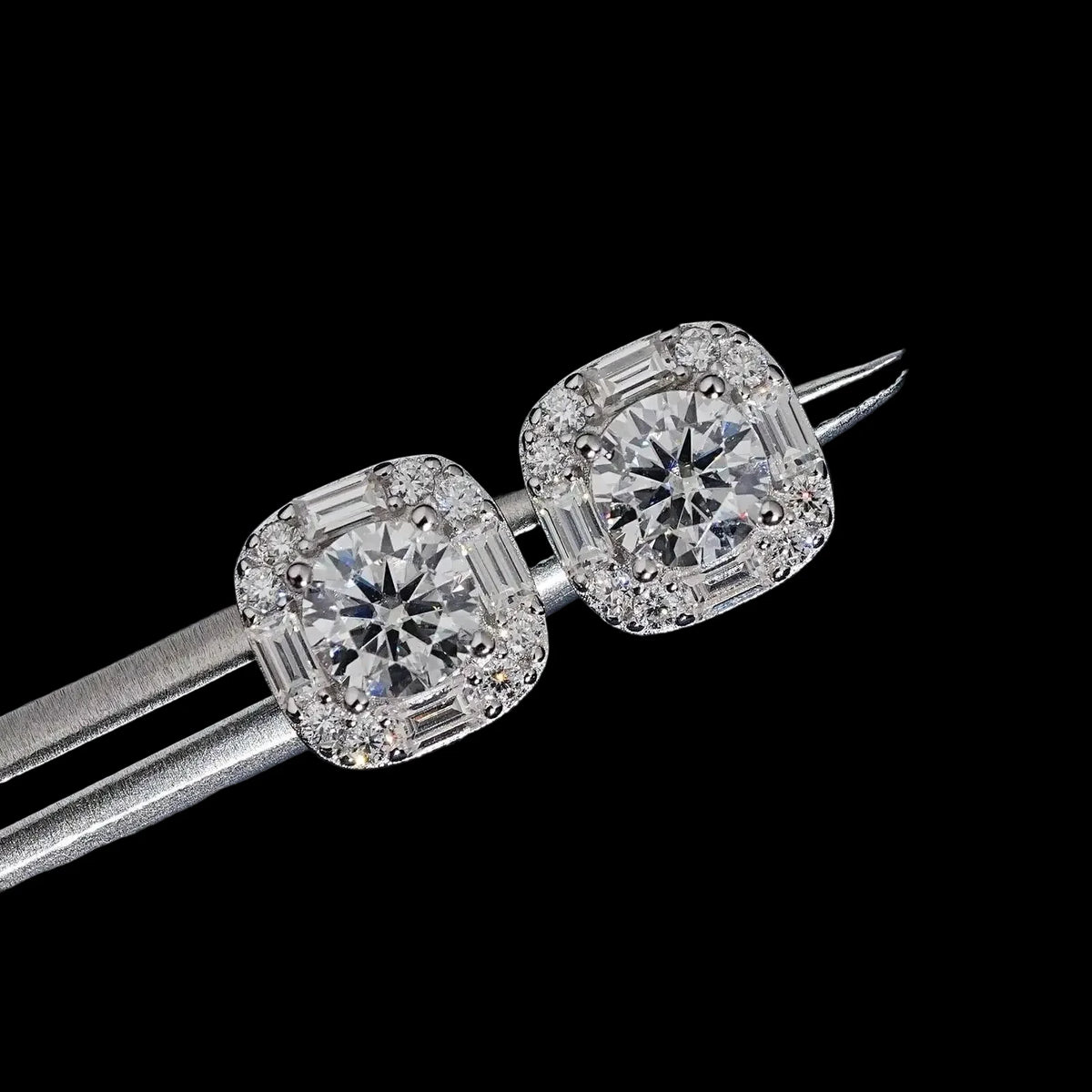 Unisex Iced Out 925 Sterling Silver Rhodium Plated VVS Moissanite Round Brilliant Cut Stud Earrings