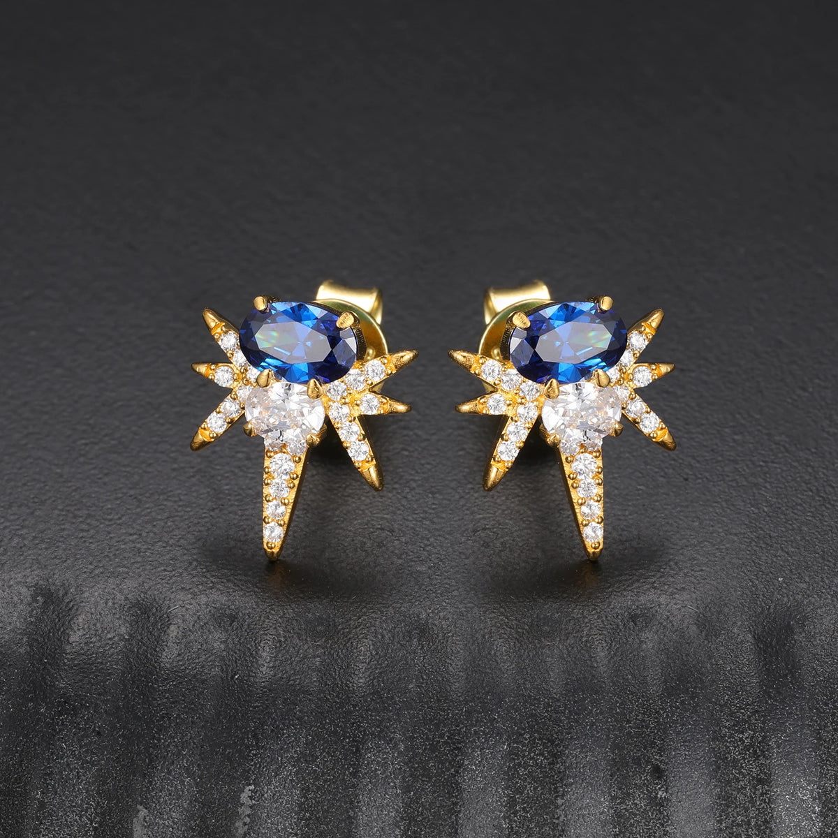 Men's Oval Cut VVS Moissanite Colorful CZ Diamond Iced Out Bee-sting Stud Earrings 925 Sterling Silver