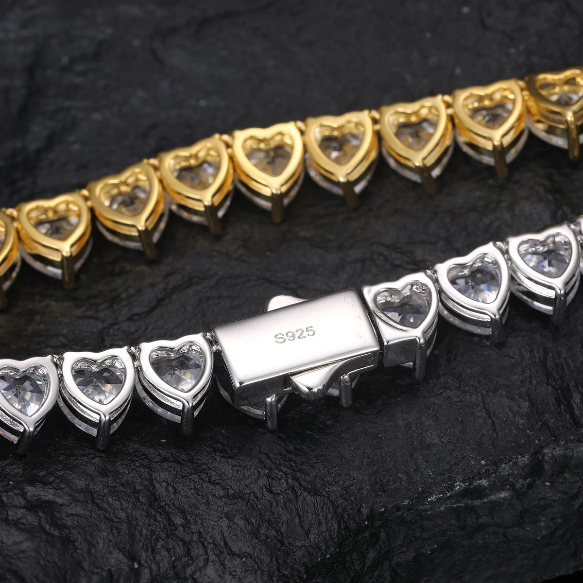 Unisex 5mm Round Brilliant Cut VVS Moissanite Heart Tennis Bracelet 925 Sterling Silver