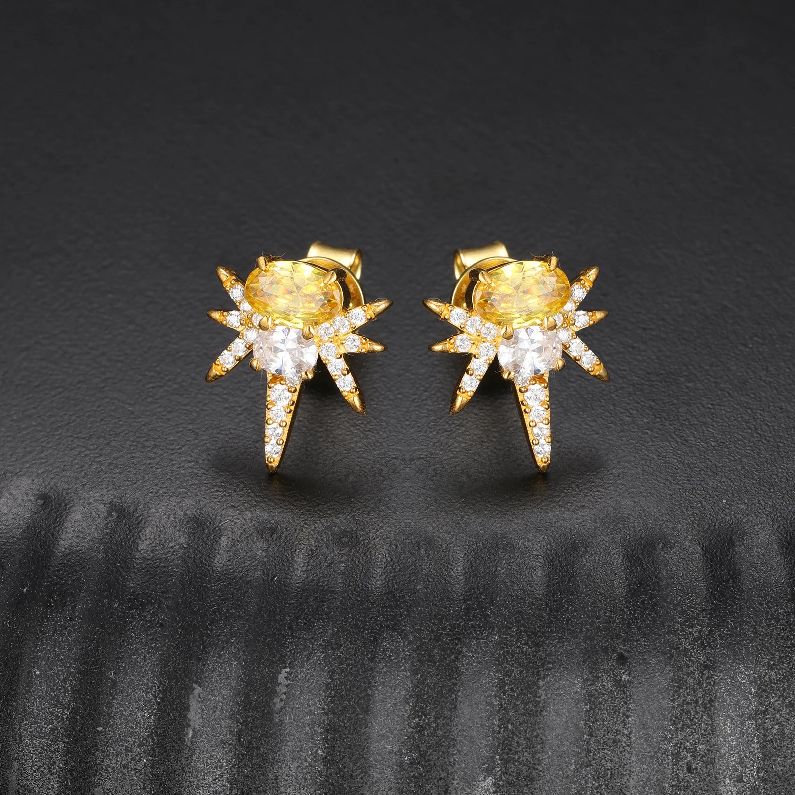 Men's Oval Cut VVS Moissanite Colorful CZ Diamond Iced Out Bee-sting Stud Earrings 925 Sterling Silver