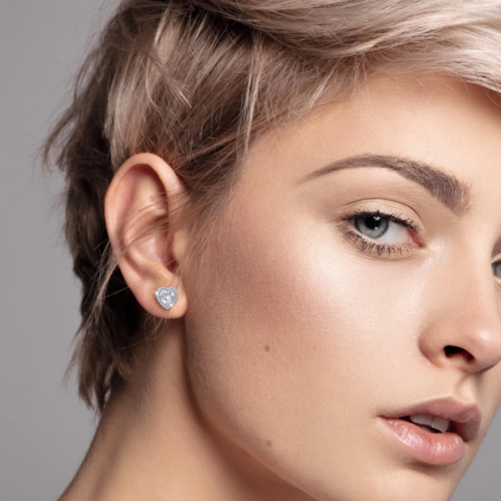 Unisex Iced Out 925 Sterling Silver VVS Moissanite Heart Cut Stud Earrings