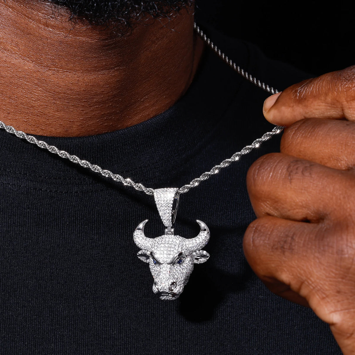 Unisex Iced Out Brave Bull Head Pendant 925 Sterling Silver VVS Moissanite TQP0834