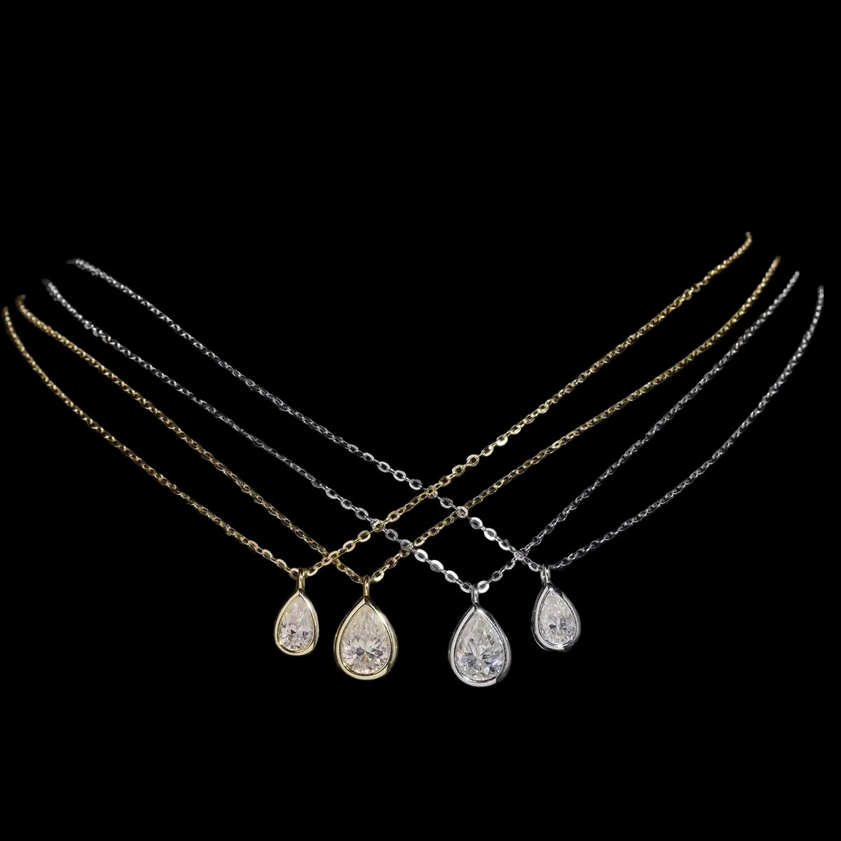 Unisex Iced Out 925 Sterling Silver VVS Moissanite Bezel Drop Pendant Necklace
