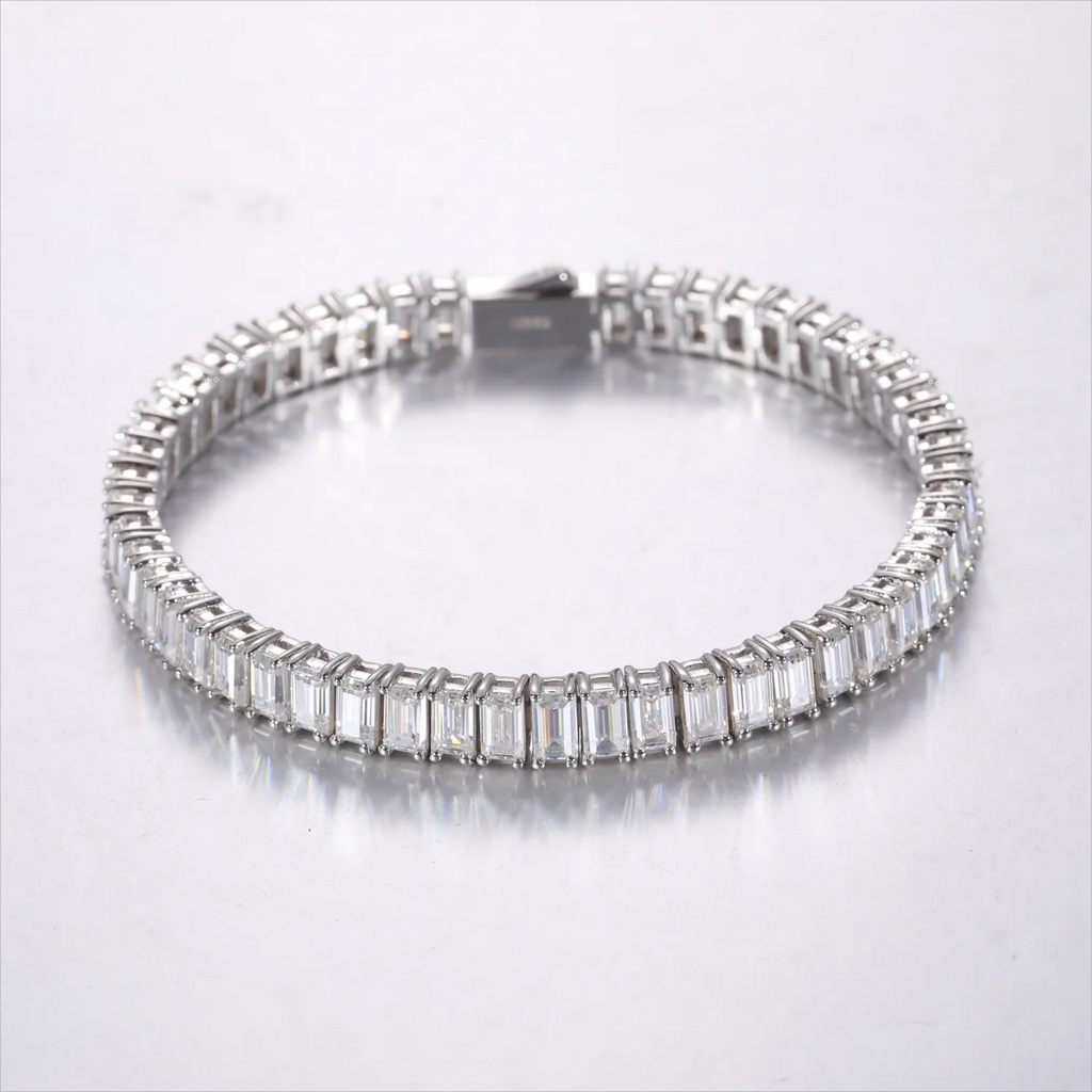 Unisex Iced Out 925 Sterling Silver VVS Moissanite Emerald Cut Tennis Bracelet 5mm