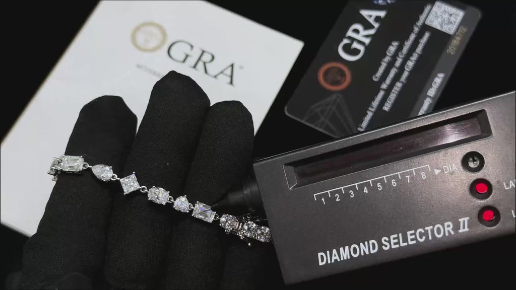 Unisex 8mm Heart Cut VVS Moissanite Tennis Bracelet 925 Sterling Silver